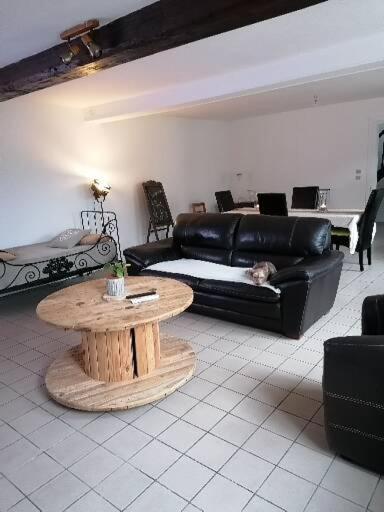 Ferienwohnung Lola Montigny-Sur-Crecy Exterior foto